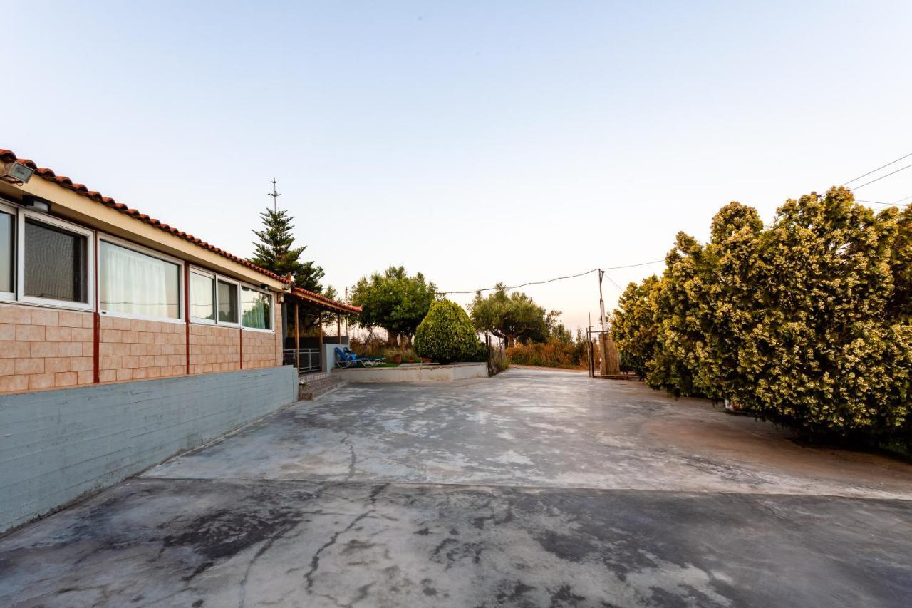 Makarounis Athanasios Traditional Apartments Petalidi Exterior photo